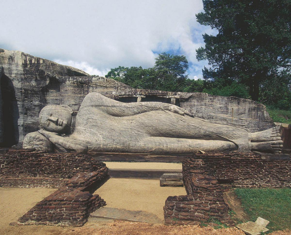 Parinirvana Buddha, Gal Vihara, Polonnaruwa, Sri Lanka, 11th–12th century Stone, Length c. 14 m (45 ft 111⁄4 in. Photo credit: Pierre Vauthey/Sygma/Getty Images